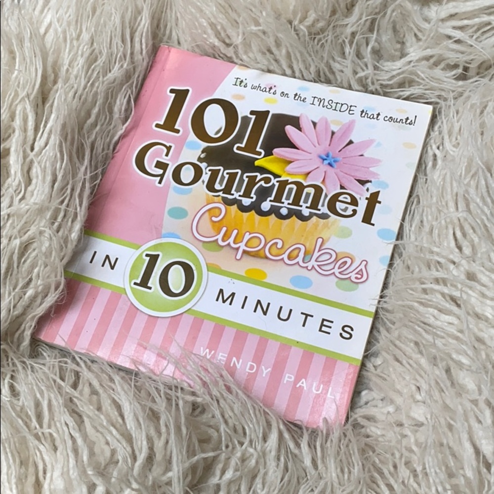 101 Gourmet cupcakes book